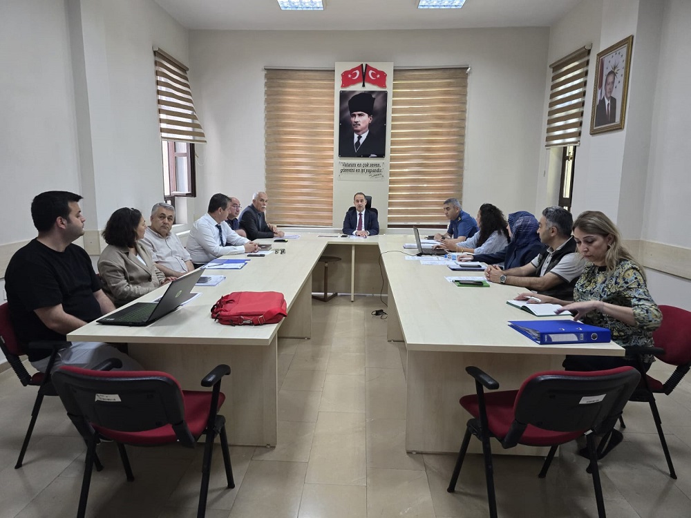 Sahipsiz Sokak Hayvanları Takip Komisyonu Üyeleriyle Toplantı Düzenlendi